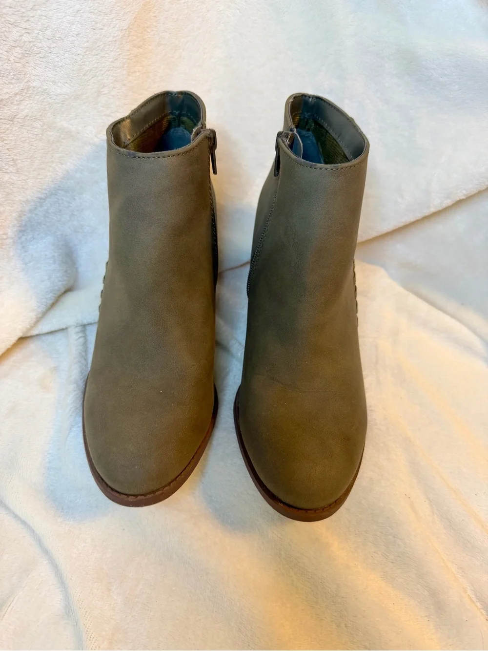Cityclassified gray only